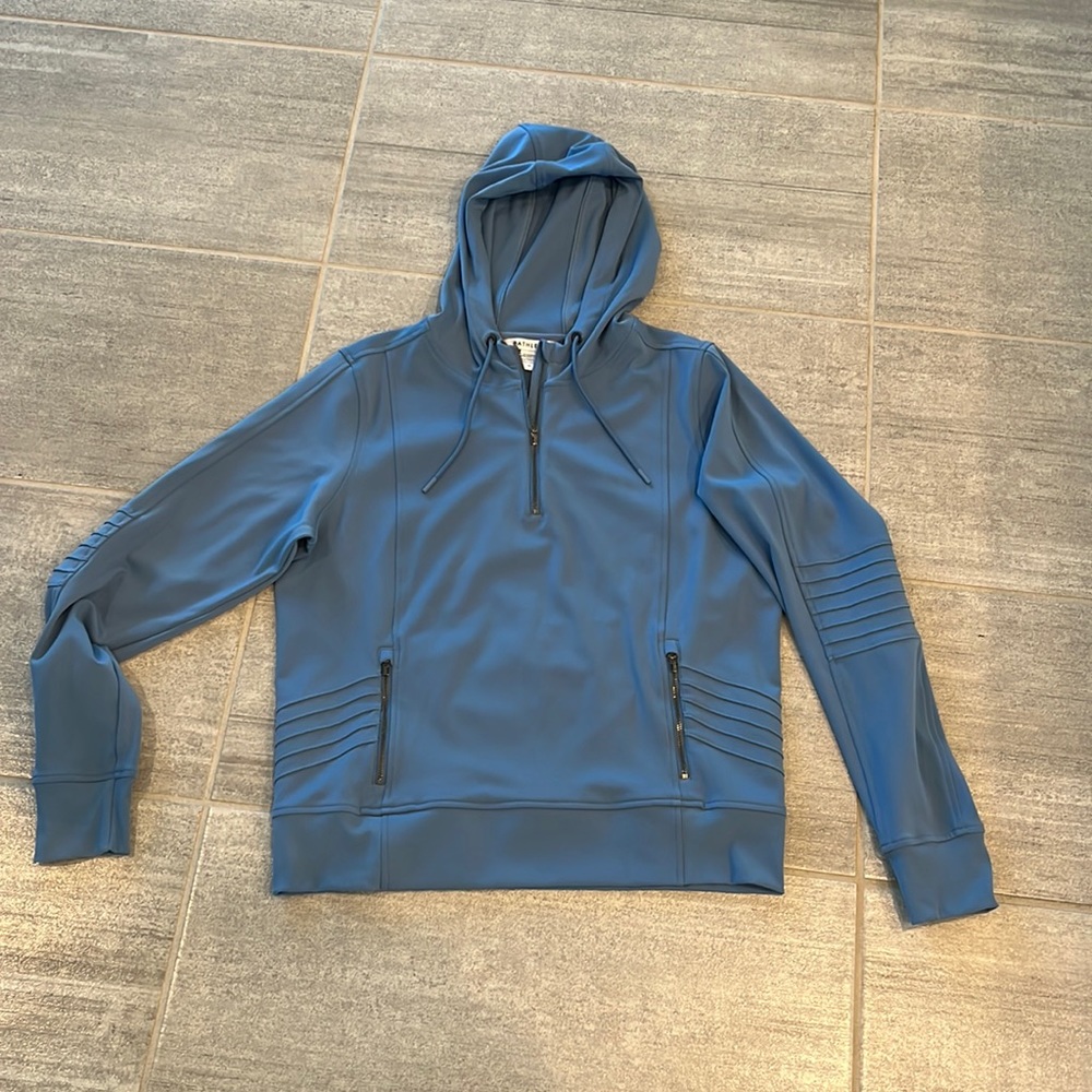 Athleta hooded zip with 2 zipper pockets great condition … blue size M